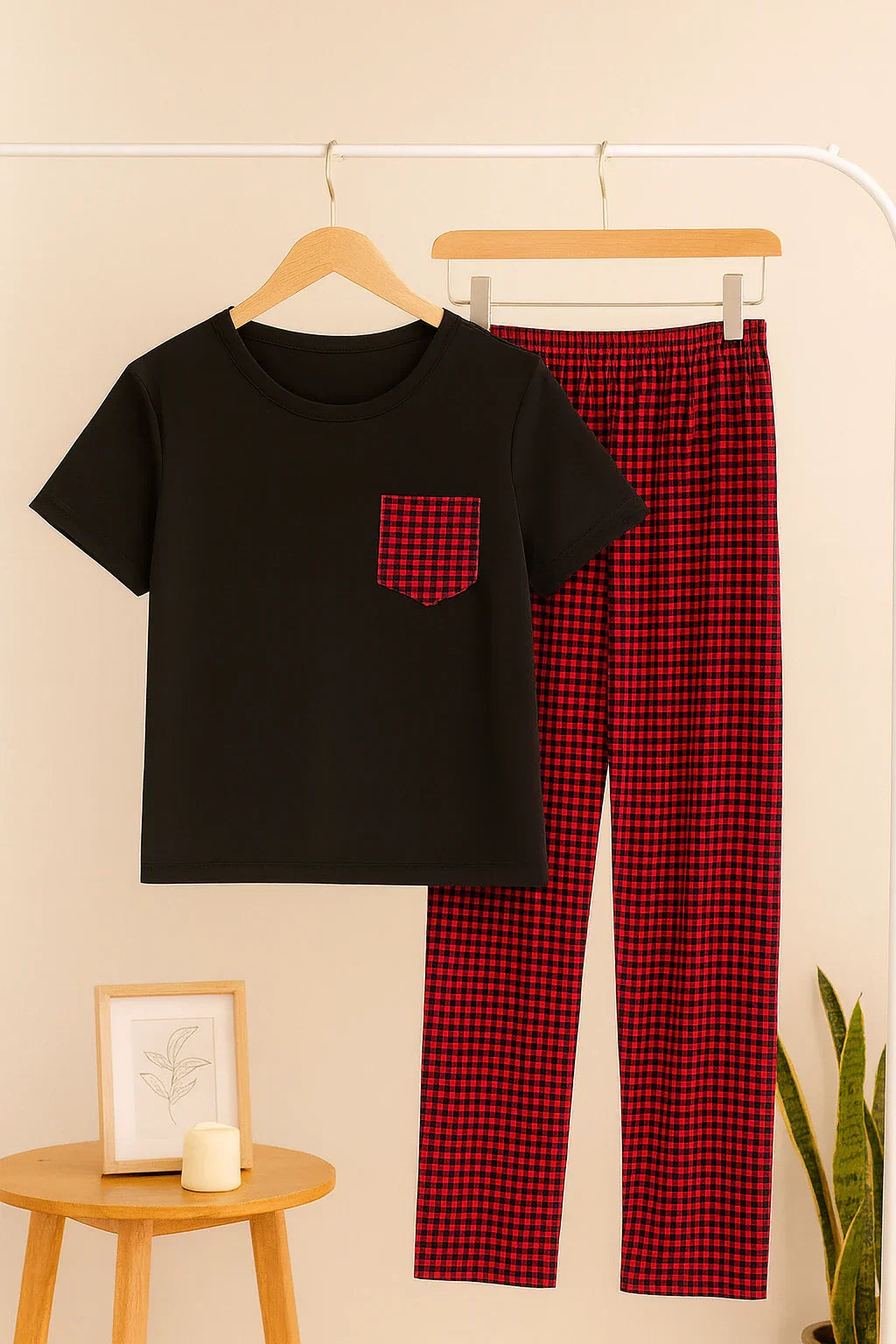 Black and Red Check Style